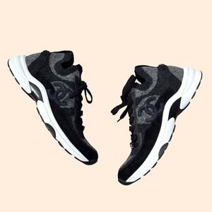 Chanel Knit Fabric Suede CC Sneakers Black